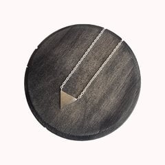 Kaklarota sievietēm Infi Accessories Triangle Full cena un informācija | Kaklarotas | 220.lv