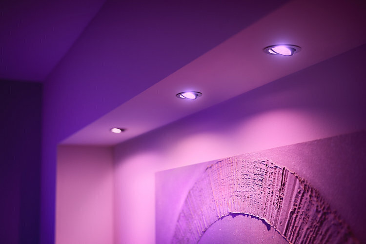 Philips Hue iebūvējams punktu gaismeklis Centura цена и информация | Iebūvējamās lampas, LED paneļi | 220.lv
