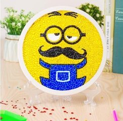 Dimantu mozaīkas komplekts. Darbvirsmas attēls "Minion" цена и информация | Склеиваемые модели | 220.lv