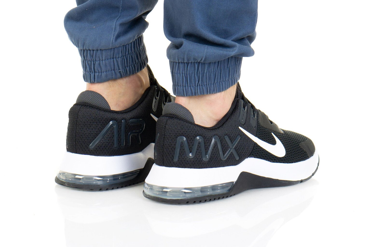 Sporta apavi vīriešiem Nike Air Max Alpha Trainer 4, melni cena un informācija | Sporta apavi vīriešiem | 220.lv