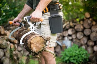  Захват для бревен Fiskars WoodXpert цена и информация | Садовые инструменты | 220.lv