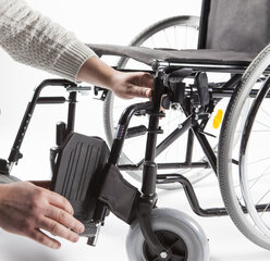 Universāls salokāms ratiņkrēsls cena un informācija | Medicīniskā aprūpe | 220.lv