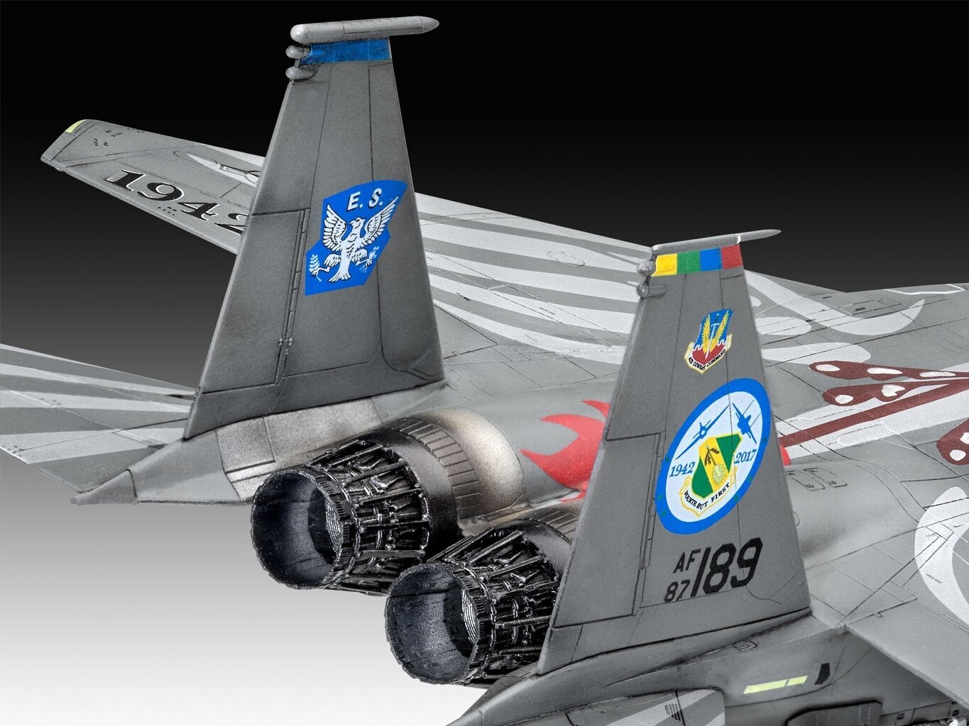 Revell - McDonnell F-15E Strike Eagle 03841 cena un informācija | Konstruktori | 220.lv