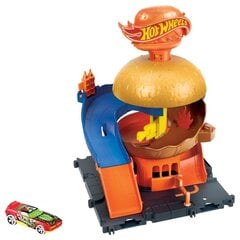 Hot Wheels pilsētas spēļu komplekts „Burgeru ēstuve" 2022 cena un informācija | Rotaļlietas zēniem | 220.lv