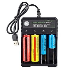 USB akumulatoru lādētājs BMAX 3.7V 18650, 4 vietas цена и информация | Зарядные устройства для элементов питания | 220.lv