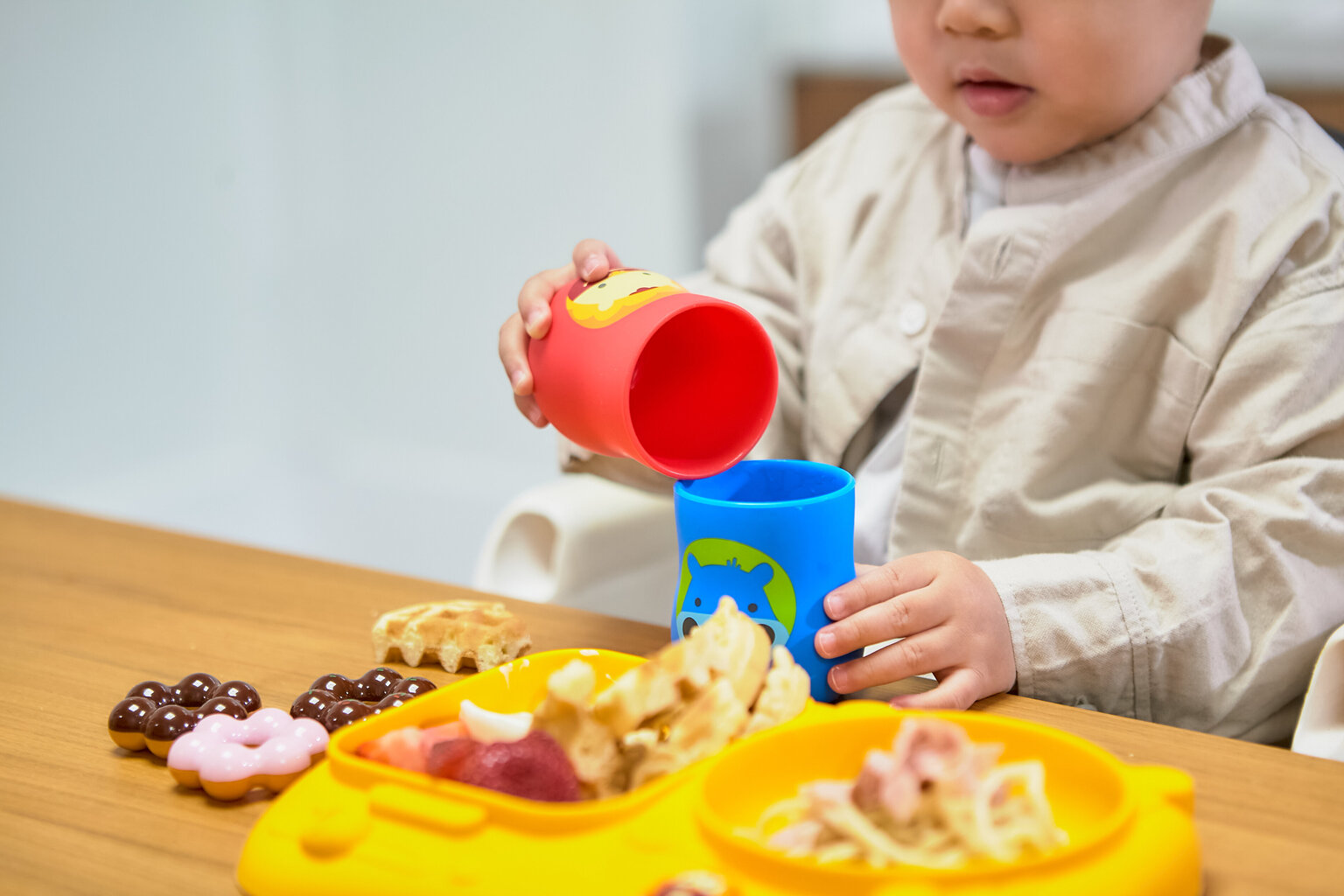 Silikona krūzīte mazuļiem (118ml) - Willo cena un informācija | Bērnu trauki, piena uzglabāšanas trauciņi un piederumi | 220.lv