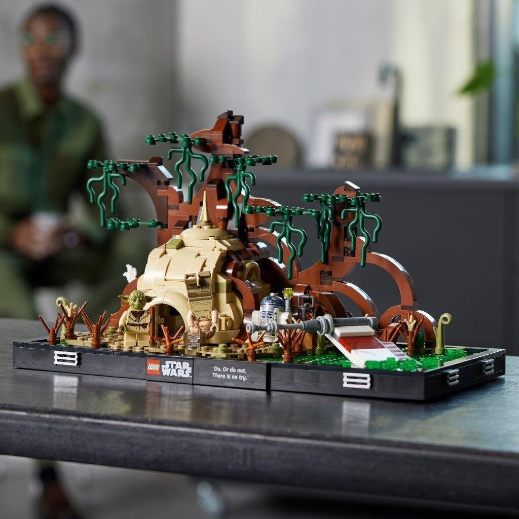 75330 LEGO® Star Wars Dagobah planētas džedu treniņi uz diorāmas cena un informācija | Konstruktori | 220.lv