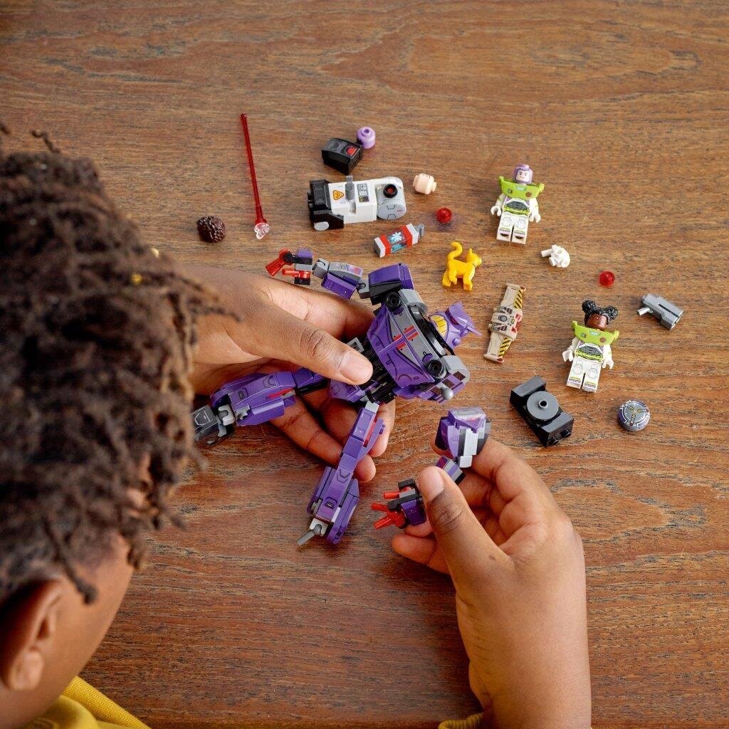 76831 LEGO® Disney and Pixar’s Lightyear Ciklopu cīņa cena un informācija | Konstruktori | 220.lv