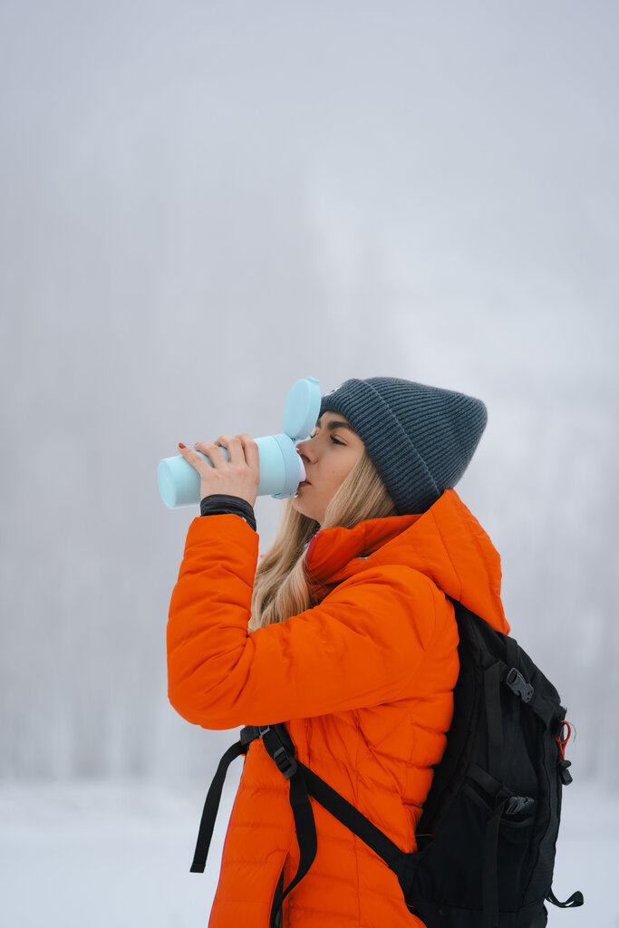 Vialli Design termo krūze Fuori, 400 ml, piparmētru krāsas cena un informācija | Termosi, termokrūzes | 220.lv