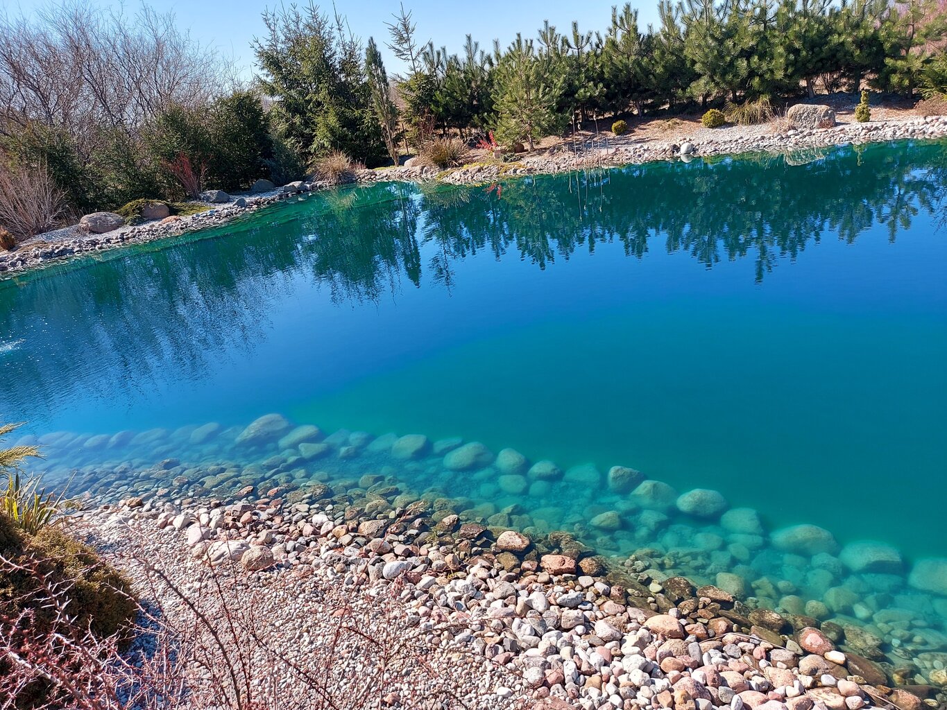 Zilā dekoratīvā dīķa krāsa Dyofix Pond Blue pret aļģēm un dīķu nezālēm, 1kg - 10 000m3 цена и информация | Dārza baseini un to kopšanas līdzekļi | 220.lv