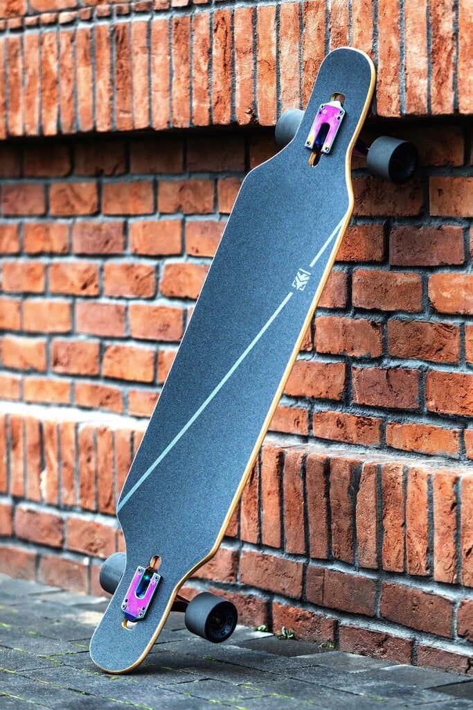 Skrituļdēlis, Longboard Raven Neox , 105 cm cena un informācija | Skrituļdēļi | 220.lv