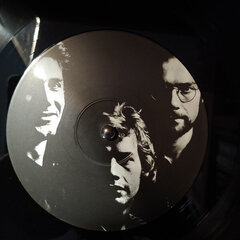 King Crimson - Red, Limited Edition, 40th Anniversary Edition (200g), LP, vinila plate, 12" vinyl record cena un informācija | Vinila plates, CD, DVD | 220.lv