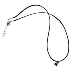 Ожерелье с подвеской и плетеным шнурком цена и информация | Украшения на шею | 220.lv