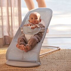 BABYBJÖRN šūpuļkrēsls Balance Soft Mesh, silver/white цена и информация | Шезлонги и качели | 220.lv