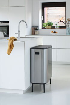 Brabantia atkritumu tvertne Bo Touch Bin Hi, 60 l, Matt Steel FPP цена и информация | Miskastes | 220.lv