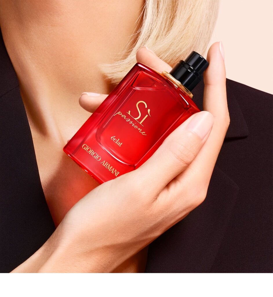 Parfimērijas ūdens Armani Sí Passione Eclat EDP sievietēm 30 ml cena un informācija | Sieviešu smaržas | 220.lv