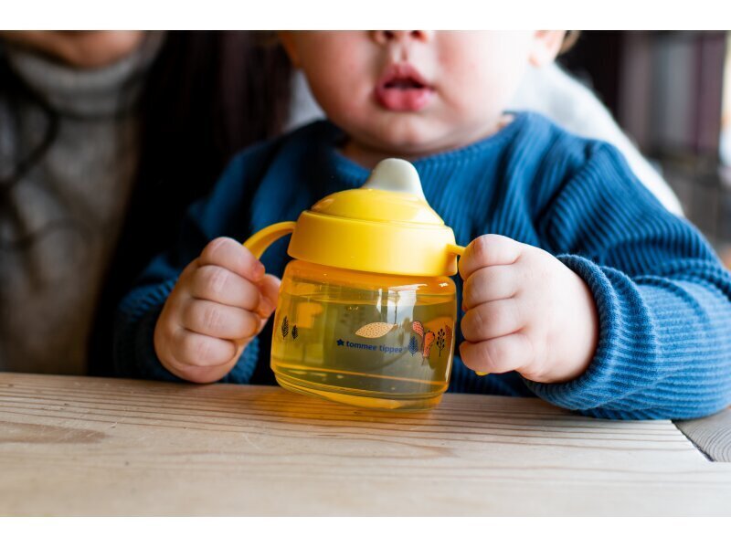 Krūze Tommee Tippee Weaning Sippee, 4 mēn+, 190 ml cena un informācija | Bērnu pudelītes un to aksesuāri | 220.lv