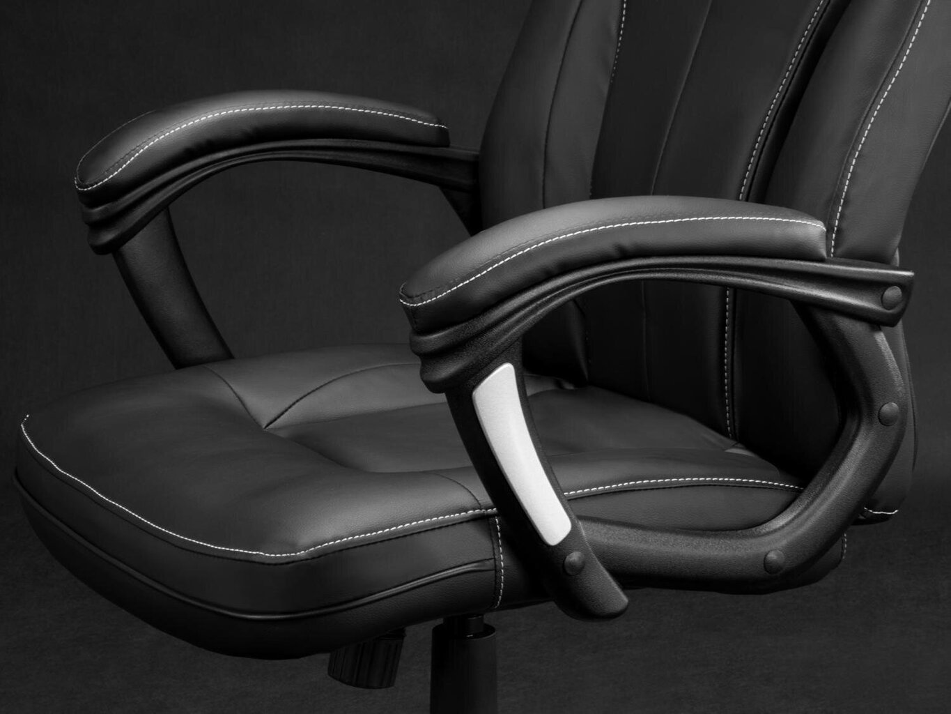 Ādas biroja krēsls, Eago melns cena un informācija | Biroja krēsli | 220.lv