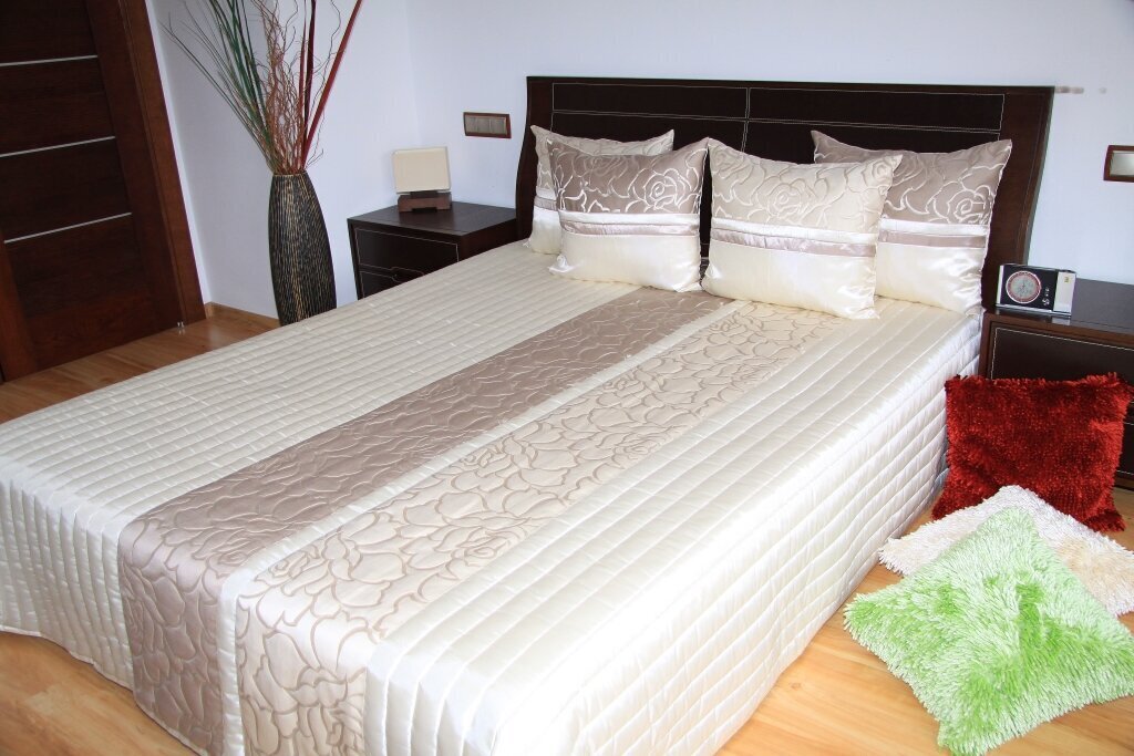 Stepēts gultas pārklājs Mariall NM27-A1, smilškrāsas, 200 x 220 cm cena un informācija | Gultas pārklāji, pledi | 220.lv