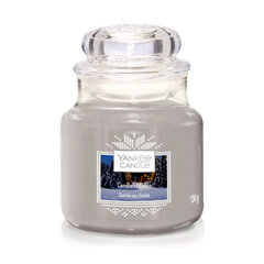 Yankee Candle Candlelit Cabin - Aromātiskā svece 104.0g cena un informācija | Sveces un svečturi | 220.lv