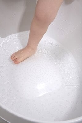 Shnuggle tumši pelēka vanna bērniem cena un informācija | Mazuļa mazgāšana | 220.lv