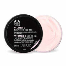 Mitrinošs sejas krēms The Body Shop Vitamin E, 50 ml cena un informācija | Sejas krēmi | 220.lv