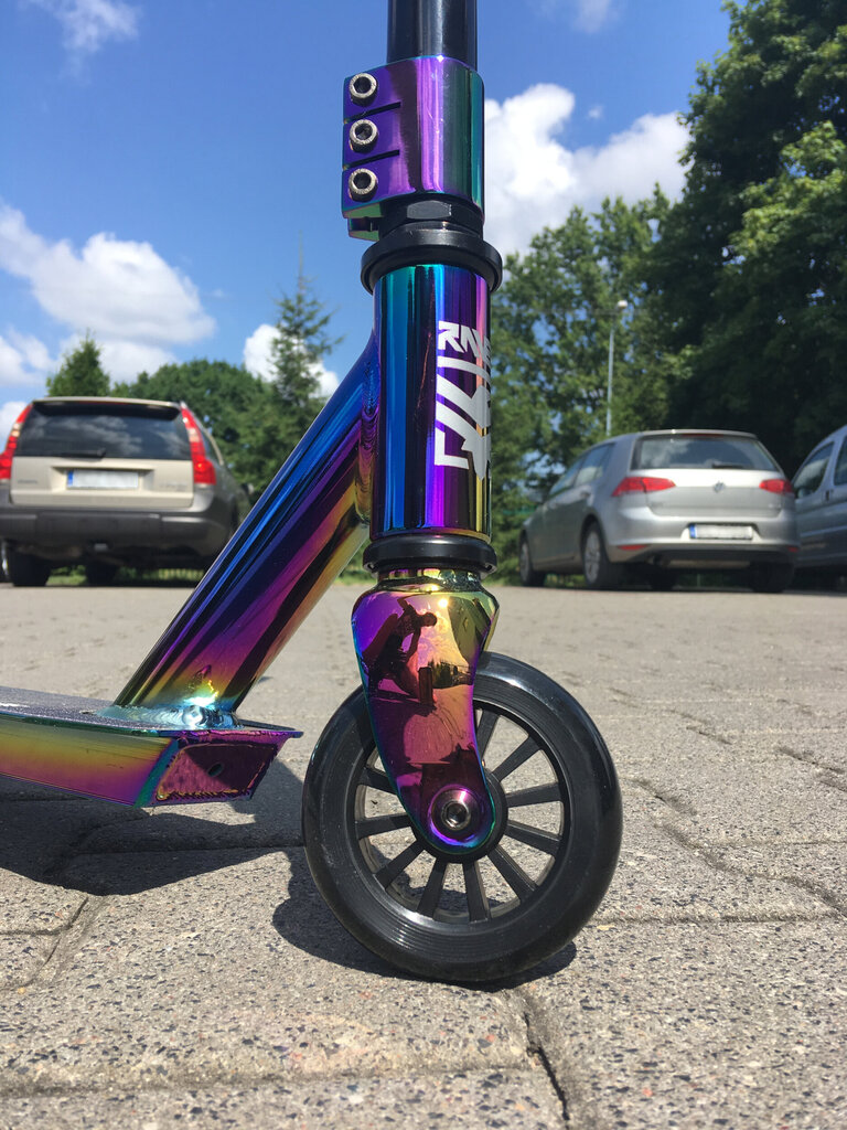 Triku skrejritenis Raven Slick Neo Chrome 100mm cena un informācija | Skrejriteņi | 220.lv