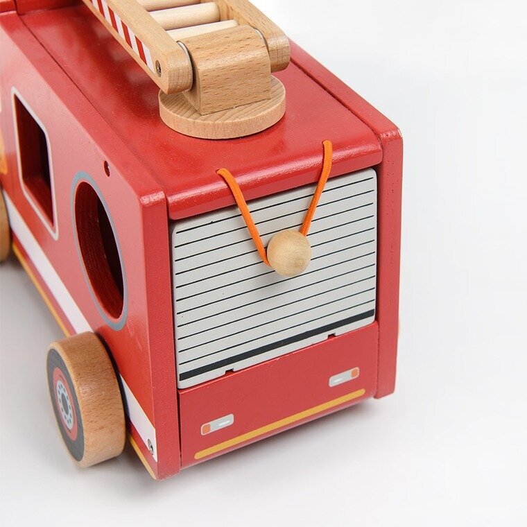 Koka ugunsdzēsēju mašīna ar klucīšiem un virvi Smiki cena un informācija | Rotaļlietas zīdaiņiem | 220.lv
