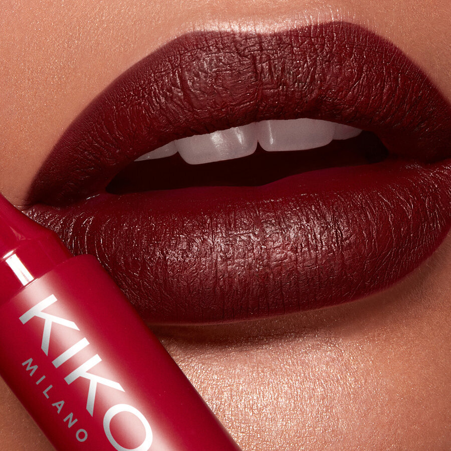 Lūpu krāsa - marķieris Kiko Milano Long Lasting Colour Lip Marker, 106 Apple Red cena un informācija | Lūpu krāsas, balzāmi, spīdumi, vazelīns | 220.lv