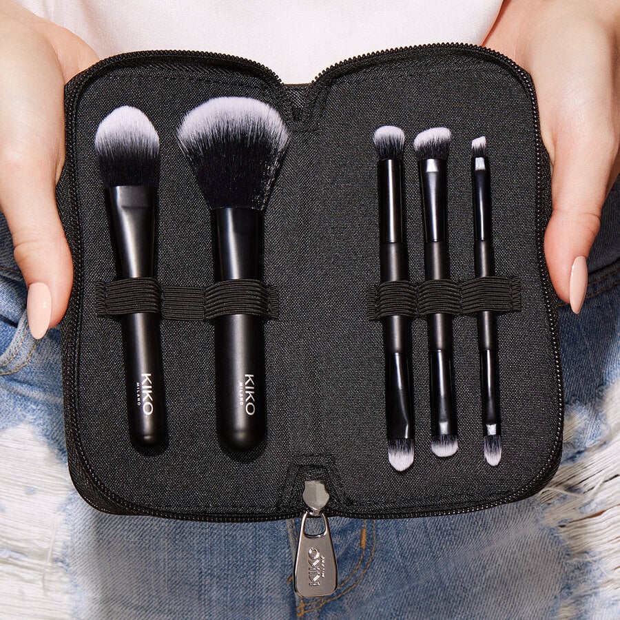 Kosmētikas otu komplekts Kiko Milano Travel Brush Set cena un informācija | Kosmētikas otas, sūkļi | 220.lv