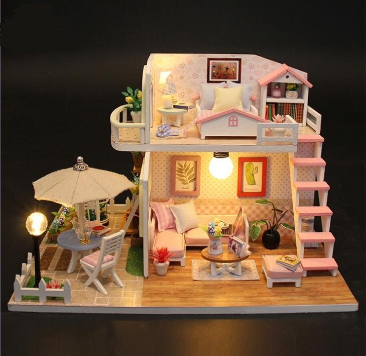 Koka leļļu mājas modelis ar LED цена и информация | Rotaļlietas meitenēm | 220.lv
