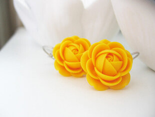 Troli Желто-оранжевые серьги с подвесками Солнечные цветы цена и информация | Серьги | 220.lv