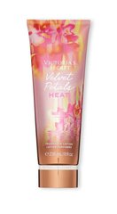 Parfimēts ķermeņa losjons Velvet Petals Heat, 236 ml cena un informācija | Parfimēta sieviešu kosmētika | 220.lv