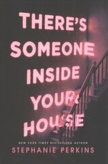 There's Someone Inside Your House Main Market Ed. цена и информация | Книги для подростков и молодежи | 220.lv