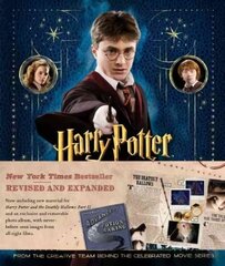 Harry Potter Film Wizardry: Updated edition: the global bestseller and official tie-in to the Harry Potter films, repackaged for a new generation of fans Revised edition cena un informācija | Mākslas grāmatas | 220.lv