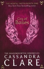 Mortal Instruments 1: City of Bones: City of Bones cena un informācija | Grāmatas pusaudžiem un jauniešiem | 220.lv