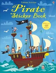 Pirate Sticker Book UK цена и информация | Книги для малышей | 220.lv