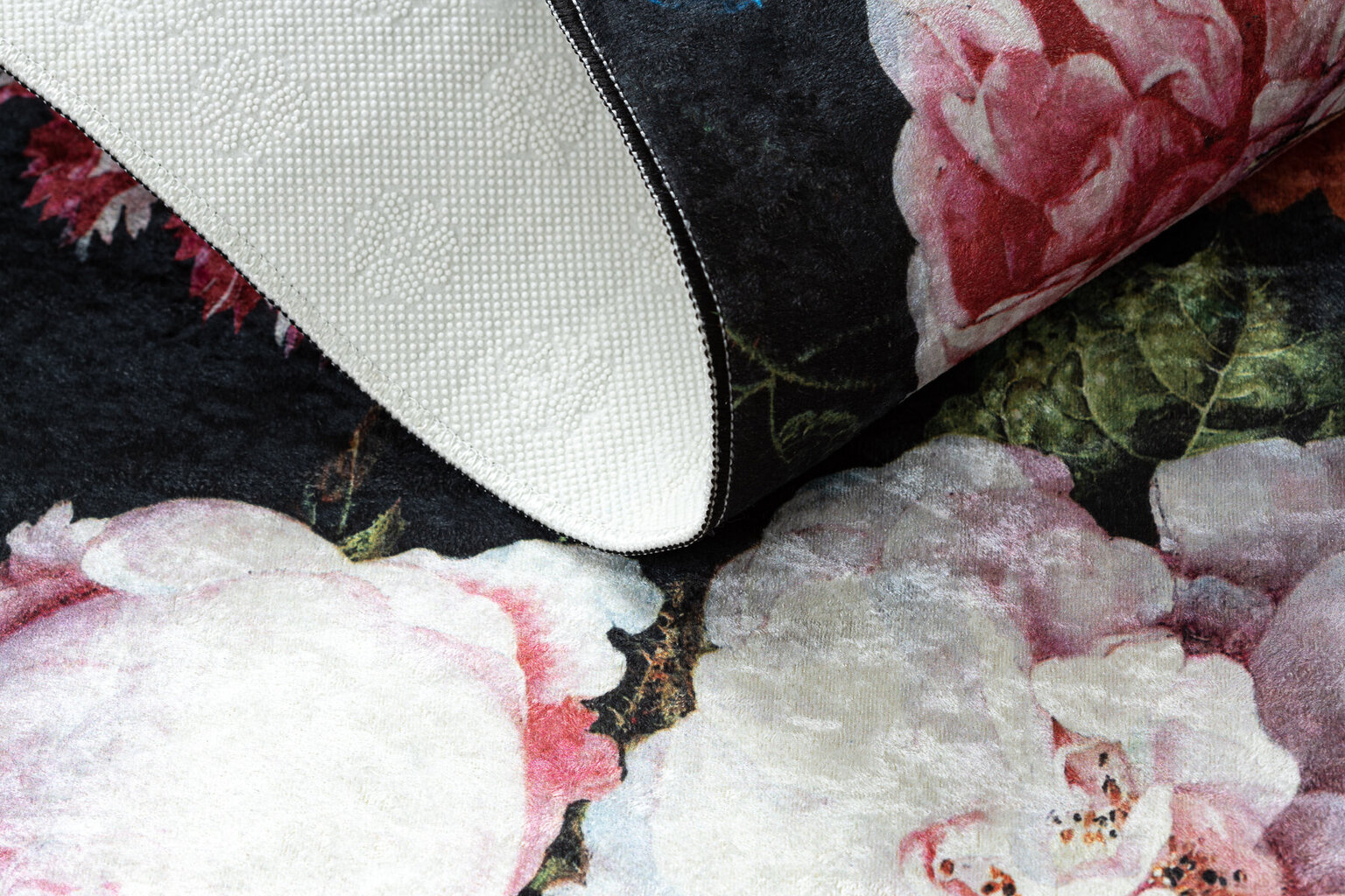 ANDRE mazgāšanas paklājs ziedi vintage pretslīdēšana - melns / rozā cena un informācija | Paklāji | 220.lv