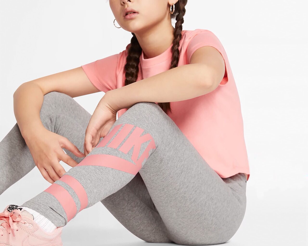 Treniņbikses meitenei Nike Girls NSW Legging Favorite GX3, pelēkas цена и информация | Bikses meitenēm | 220.lv