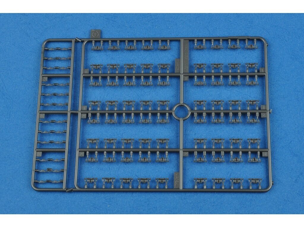 Hobbyboss - German PANZER IV/70 (A) Sd. Kfz.162/1, 1/35, 80133 cena un informācija | Konstruktori | 220.lv