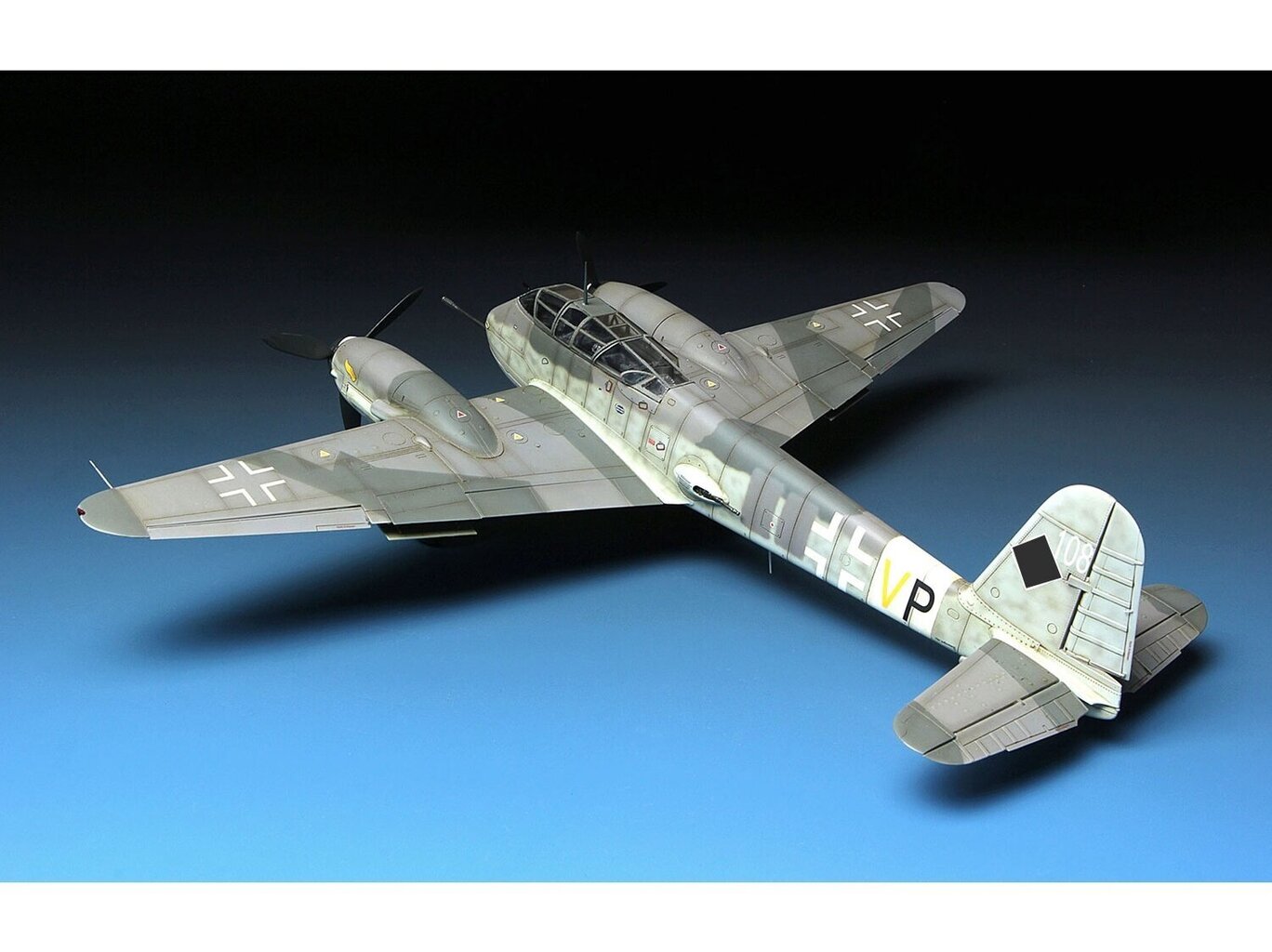 Meng Model - Messerschmitt Me-410B-2/U4 Heavy Fighter, 1/48, LS-001 цена и информация | Konstruktori | 220.lv