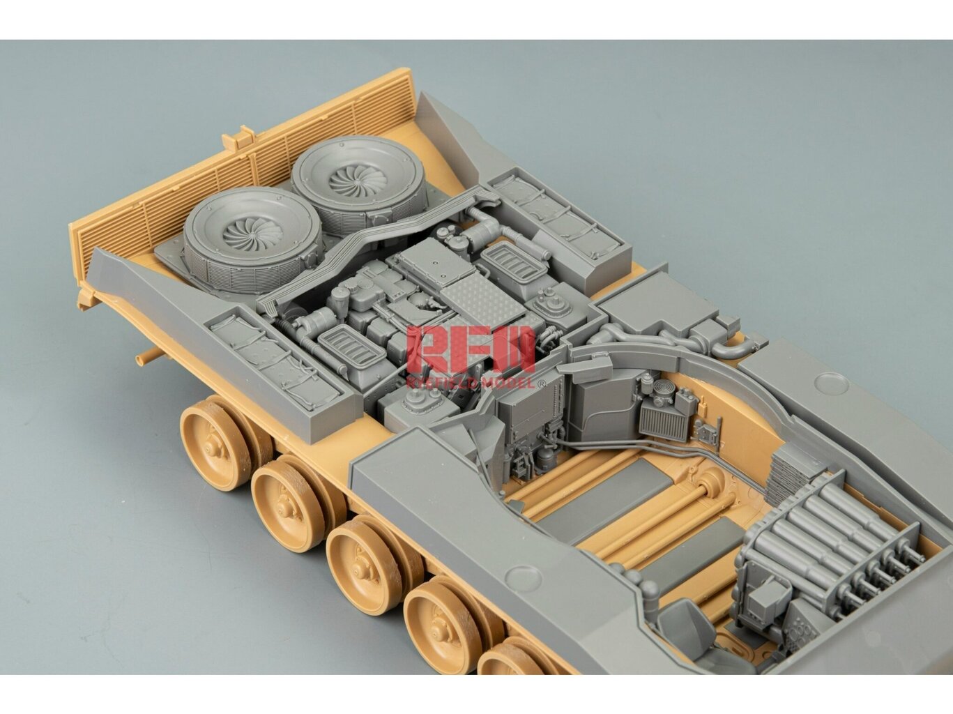 Rye Field Model - Leopard 2A6 with Full Interior, 1/35, RFM-5066 cena un informācija | Konstruktori | 220.lv