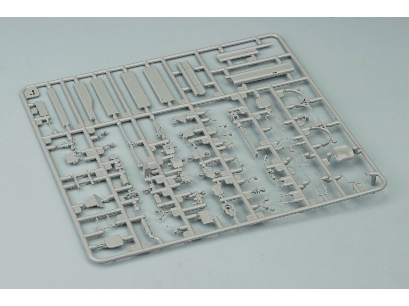 Rye Field Model - Leopard 2A6 with Full Interior, 1/35, RFM-5066 cena un informācija | Konstruktori | 220.lv