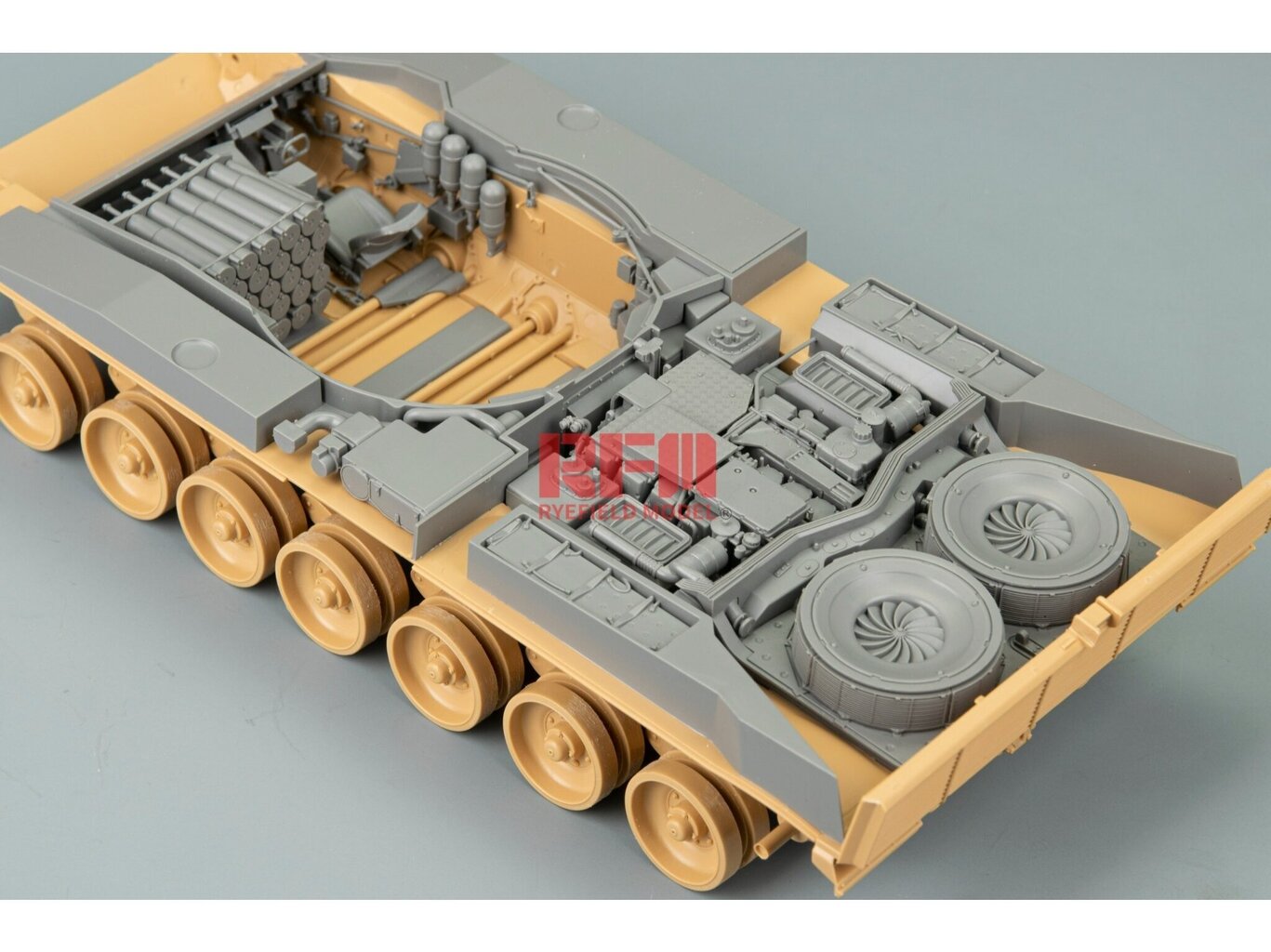 Rye Field Model - Leopard 2A6 with Full Interior, 1/35, RFM-5066 cena un informācija | Konstruktori | 220.lv