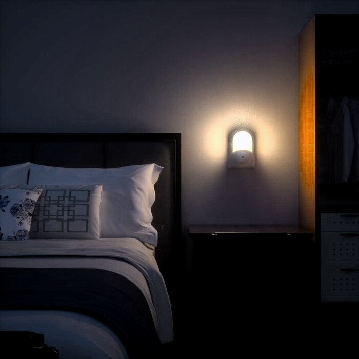 LED naktslampiņa Entac 0.7W 220V ar sensoru цена и информация | Sienas lampas | 220.lv