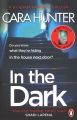 In The Dark: from the Sunday Times bestselling author of Close to Home cena un informācija | Fantāzija, fantastikas grāmatas | 220.lv