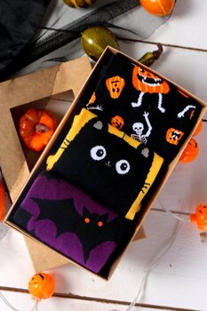 Подарочный набор из 3 пар ярких и мистических хлопковых носков на Хэллоуин BLACK CAT цена и информация | Женские носки | 220.lv