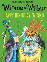 Winnie and Wilbur: Happy Birthday, Winnie цена и информация | Книги для малышей | 220.lv