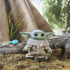 Interaktīva rotaļlieta ar iebūvētiem skaņas efektiem BABY YODA Mandalorian sērija cena un informācija | Attīstošās rotaļlietas | 220.lv