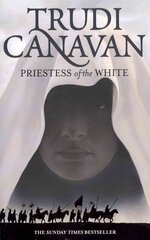 Priestess Of The White: Book 1 of the Age of the Five цена и информация | Фантастика, фэнтези | 220.lv